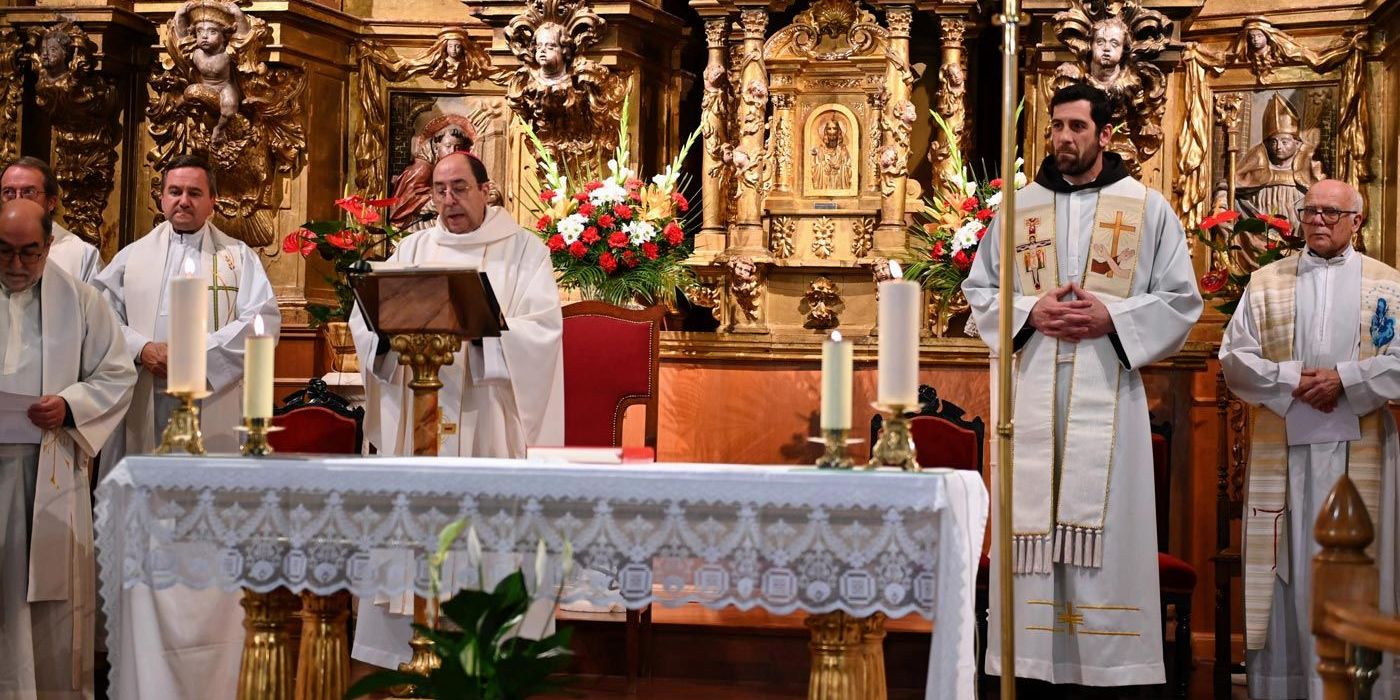 Toma de posesión del párroco de San Antonio de Padua (Ávila)
