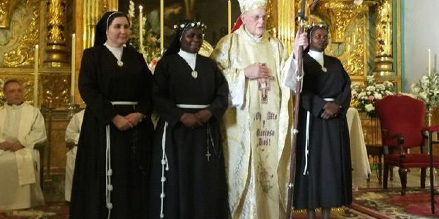 Hermanas Clarisas, profesión solemne